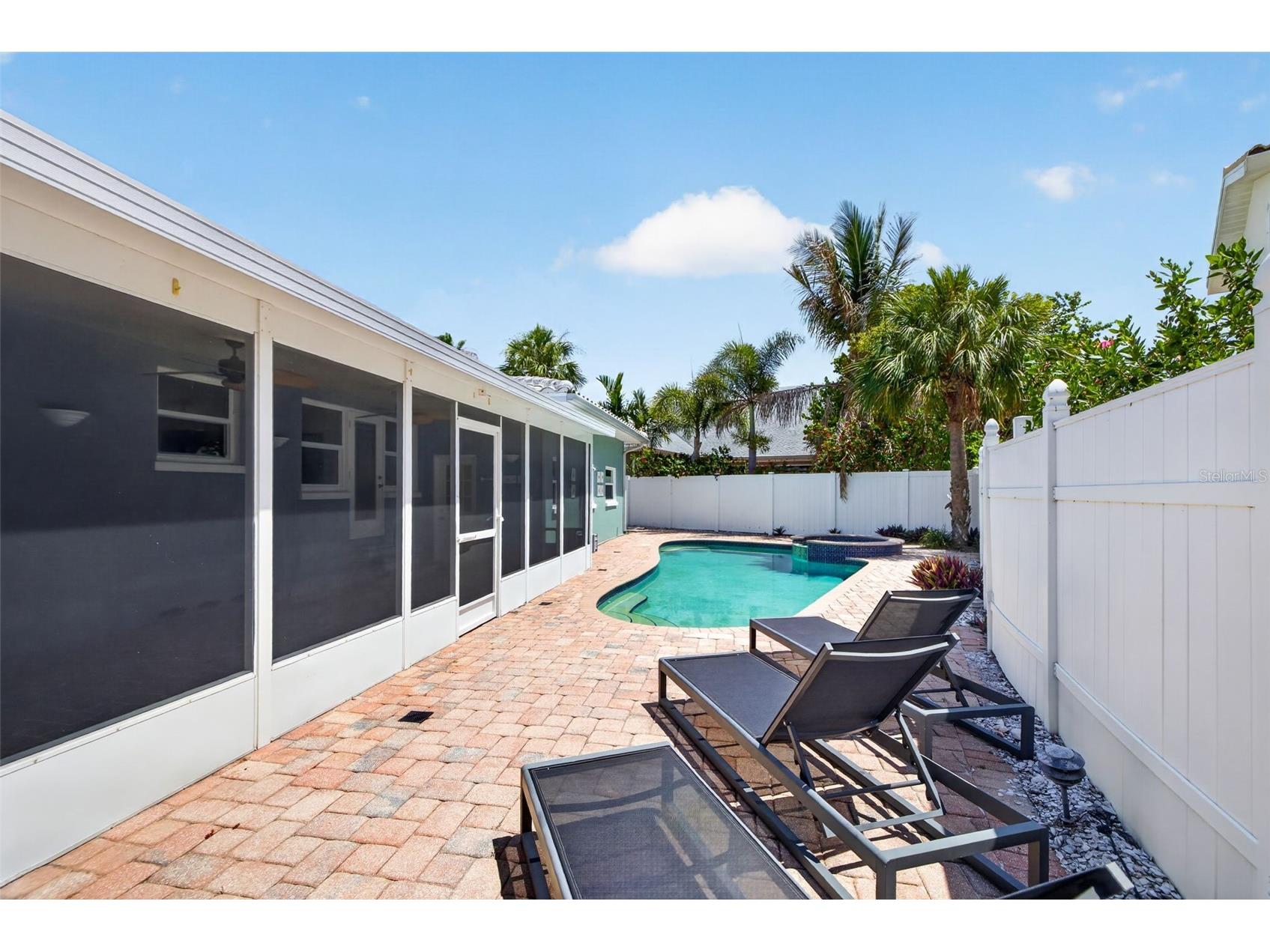 976 Narcissus Avenue Clearwater Beach FL 33767 TB8512363 image33