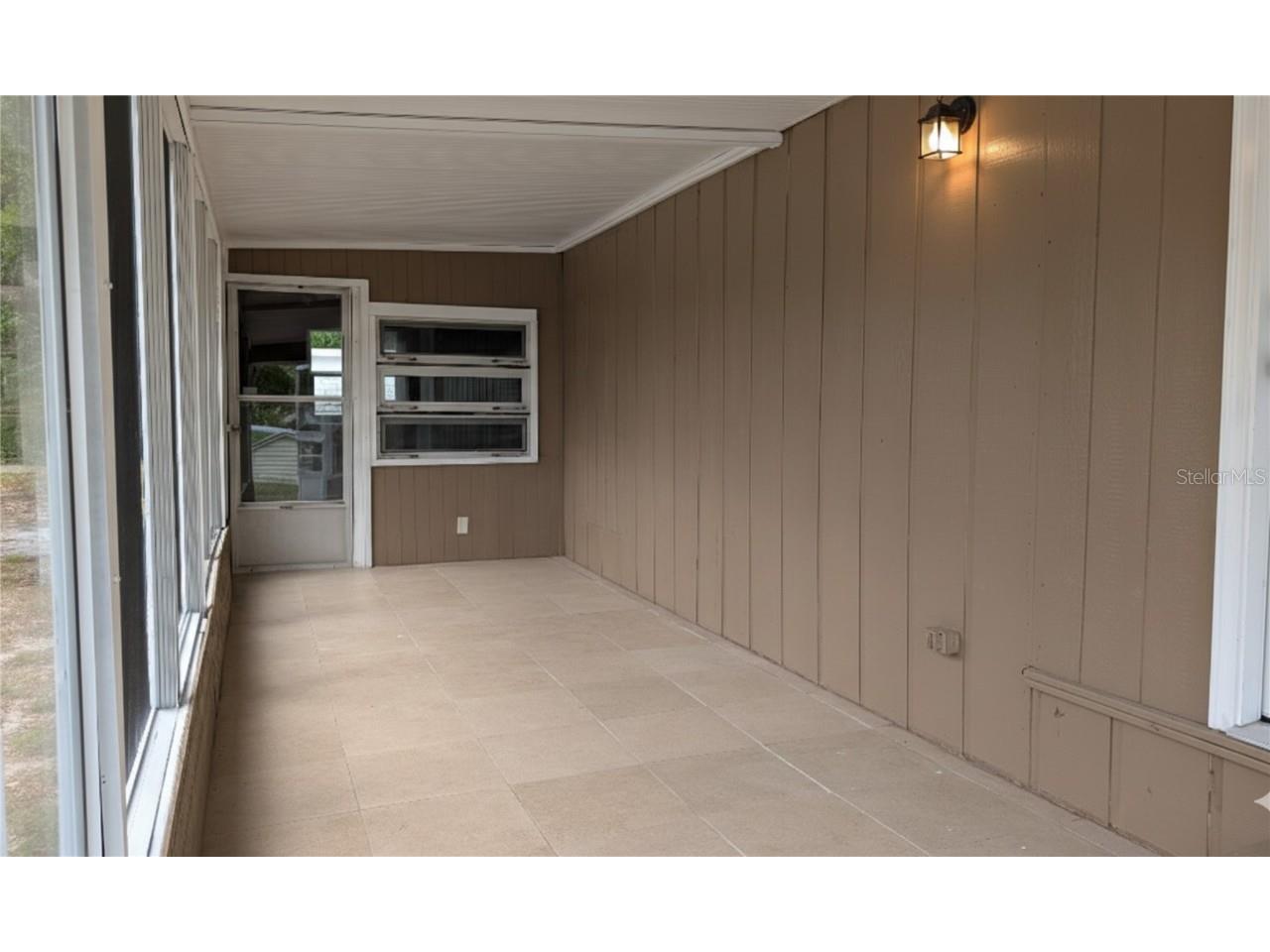 9761 Lake Drive Weeki Wachee FL 34613 TB8457872 image3
