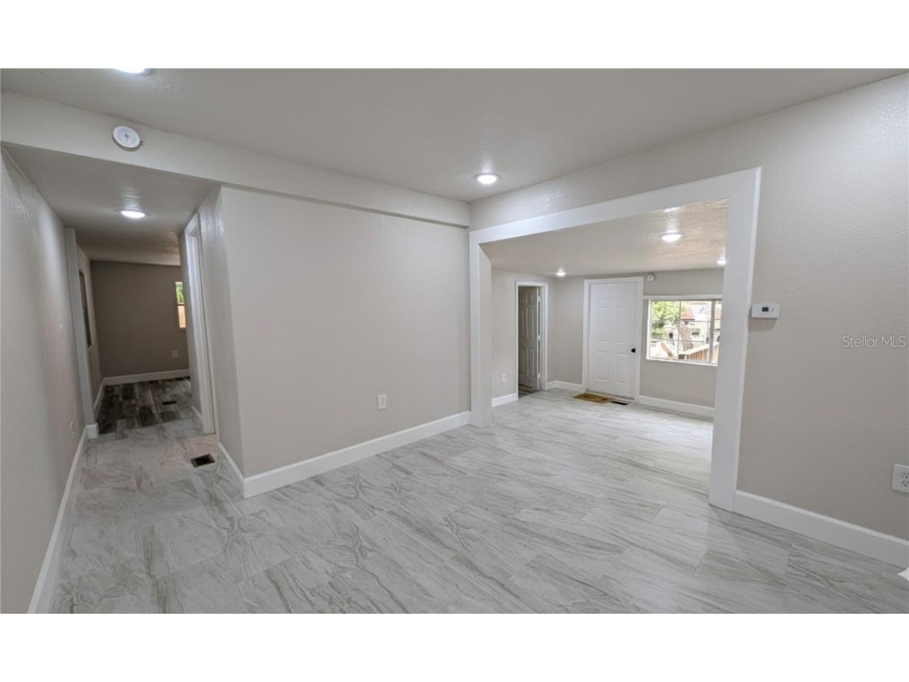 9761 Lake Drive Weeki Wachee FL 34613 TB8457872 image5