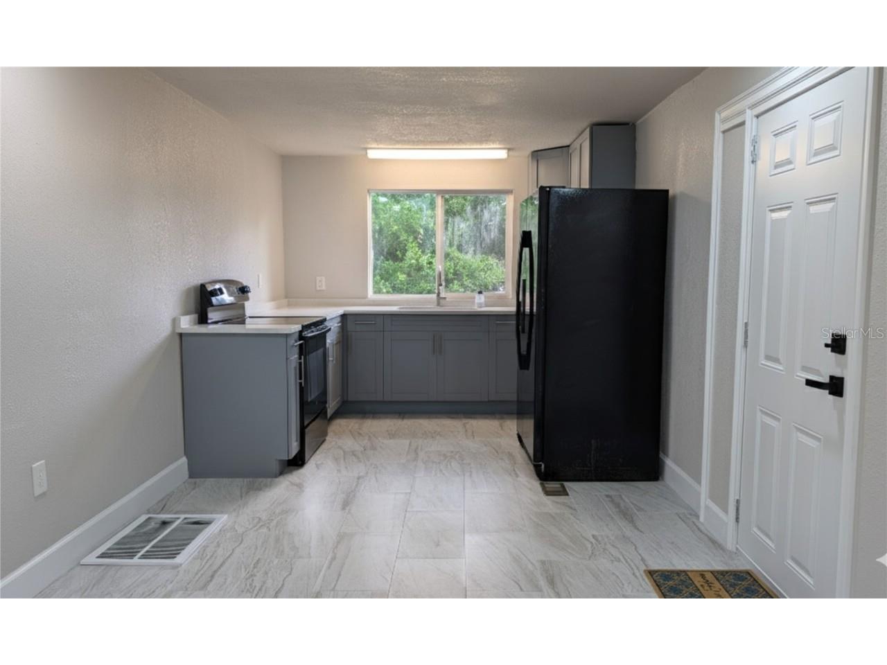 9761 Lake Drive Weeki Wachee FL 34613 TB8457872 image7