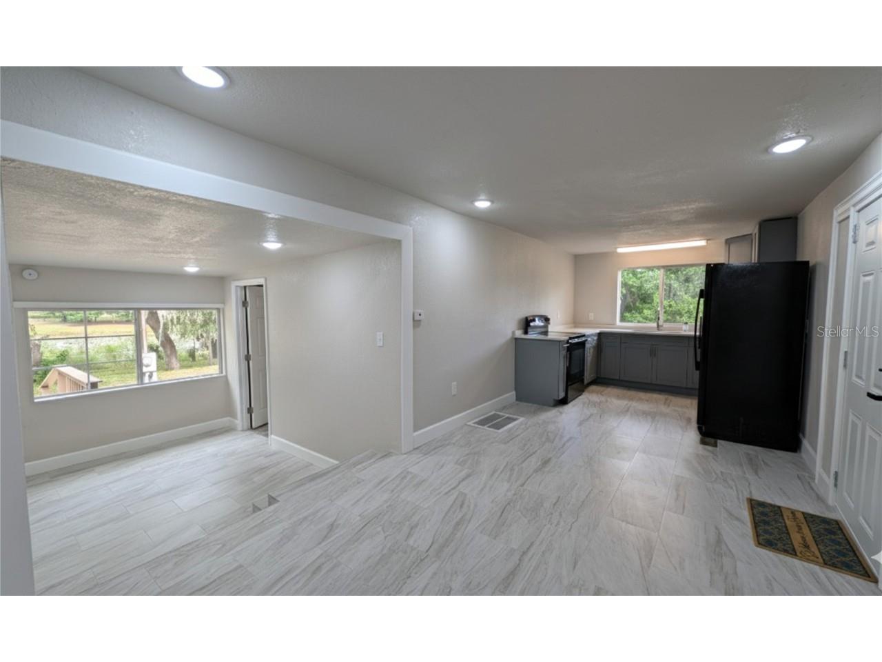 9761 Lake Drive Weeki Wachee FL 34613 TB8457872 image8