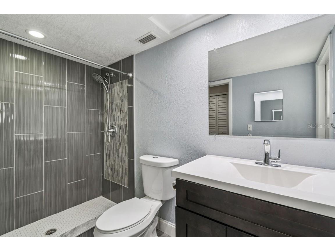 9764 130th Avenue Largo FL 33773 TB8438475 image22