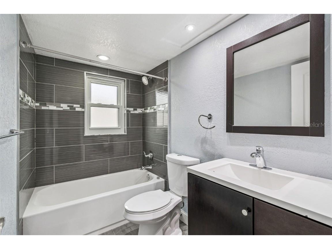 9764 130th Avenue Largo FL 33773 TB8438475 image26