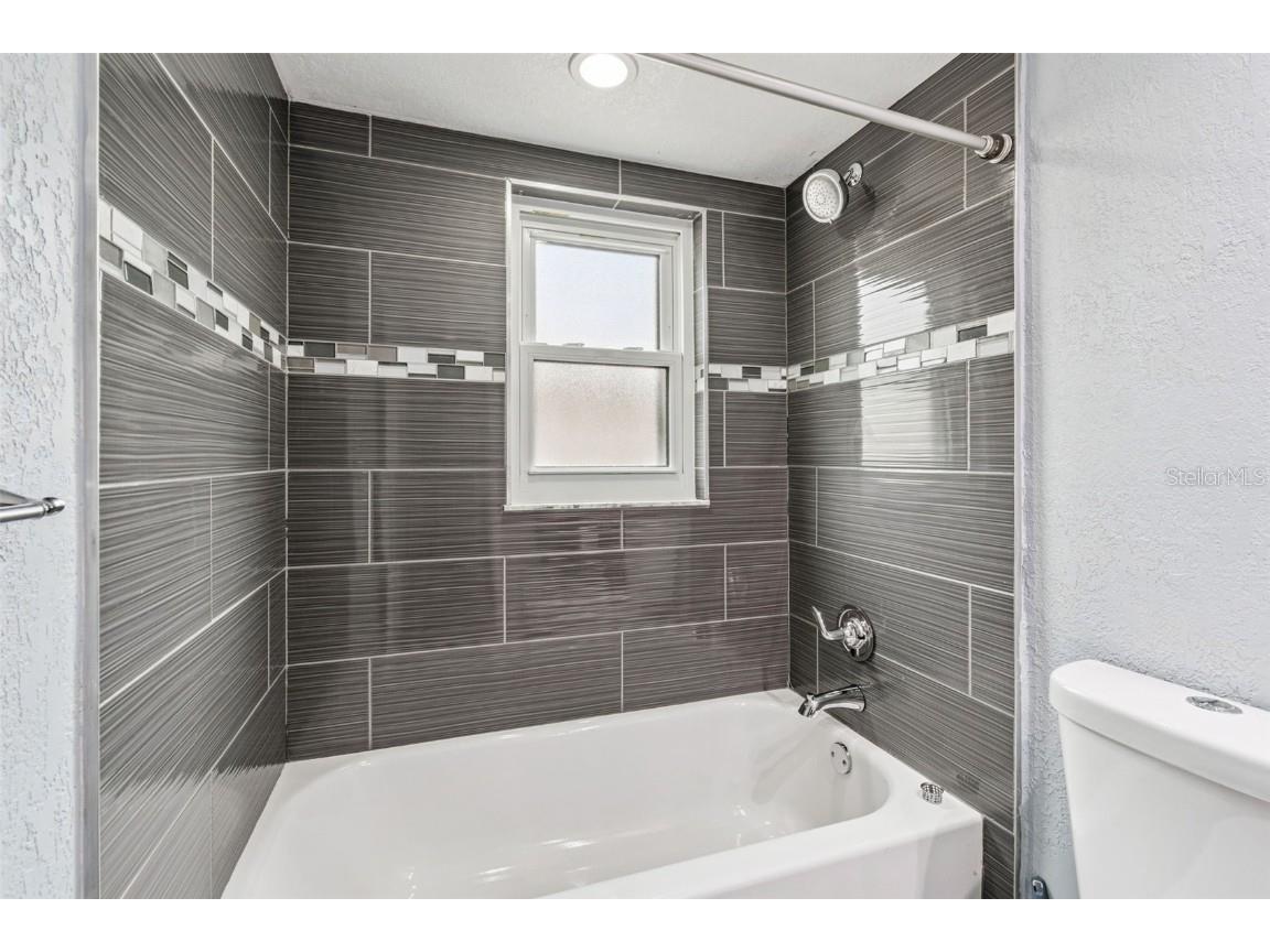 9764 130th Avenue Largo FL 33773 TB8438475 image27