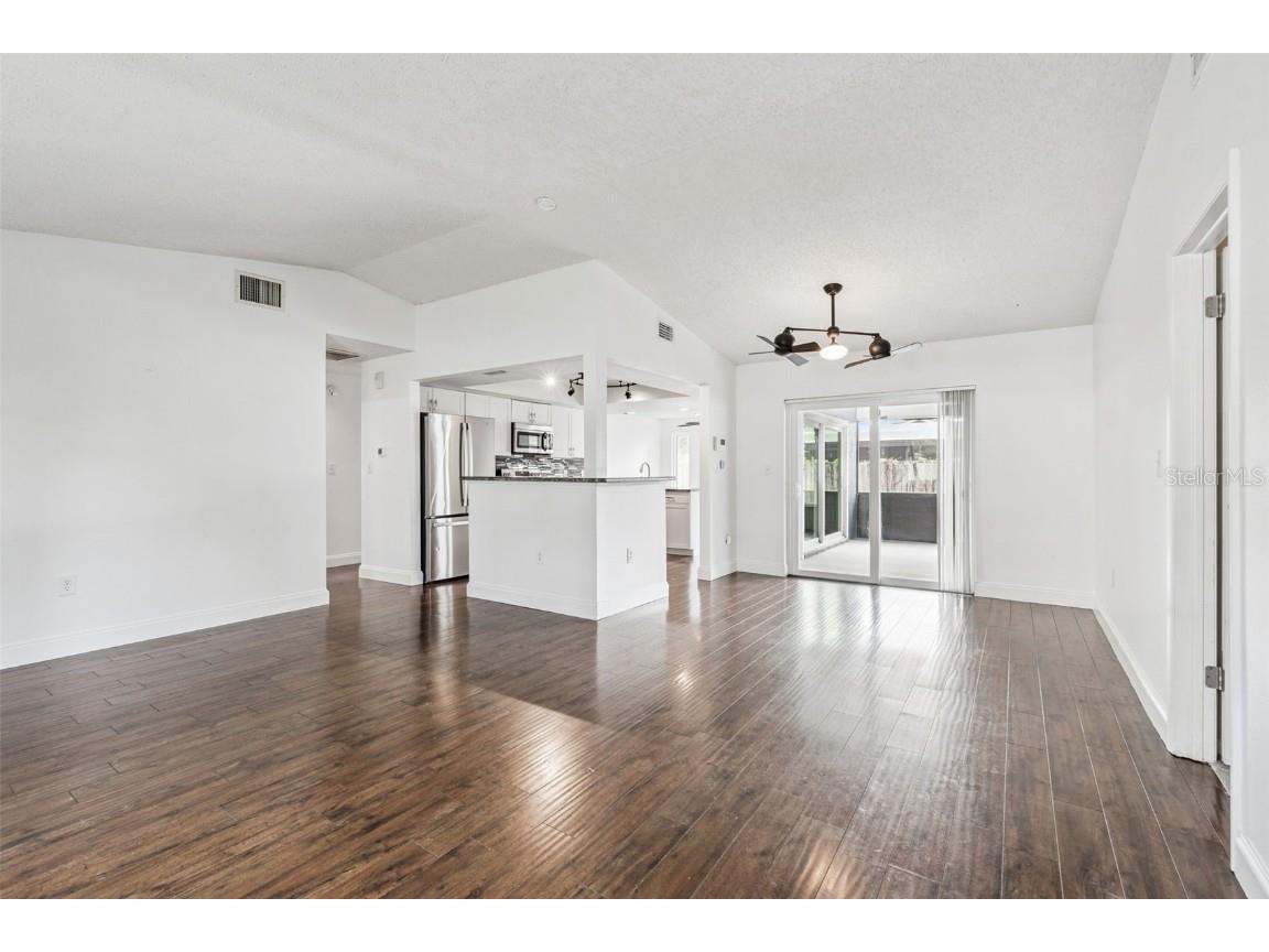 9764 130th Avenue Largo FL 33773 TB8438475 image3