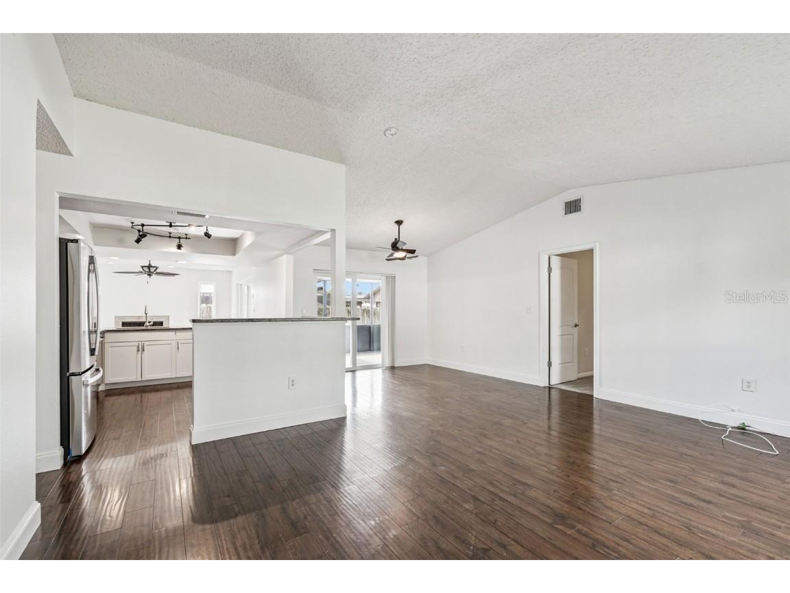 9764 130th Avenue Largo FL 33773 TB8438475 image6