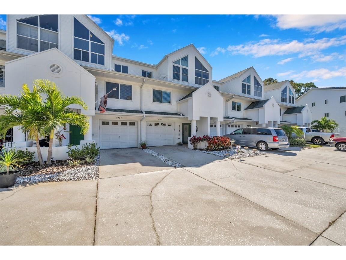 9764 Indian Key Trail #105 Seminole FL 33776 - THE NARROWS U8231720 image1