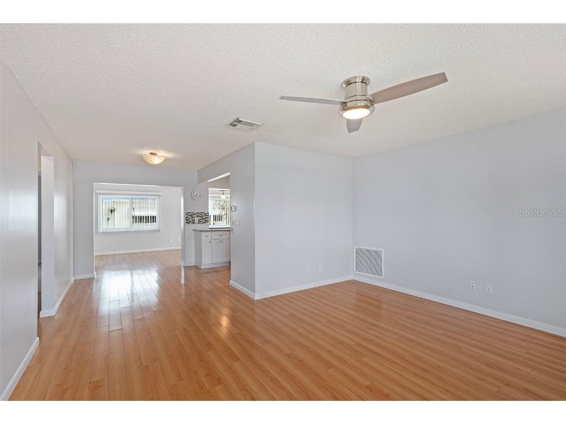 9771 37th Street N #4 Pinellas Park FL 33782 TB8447420 image6