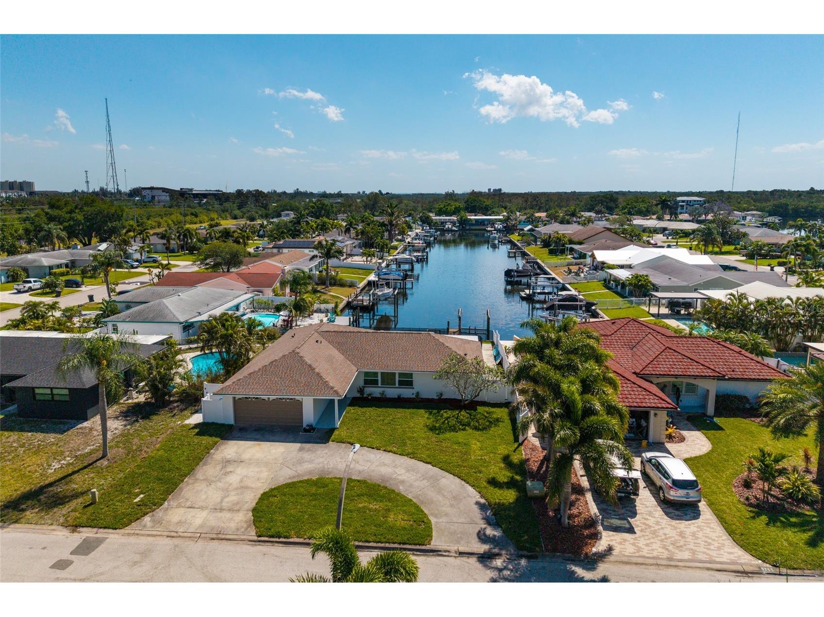 9773 1st Street NE Saint Petersburg FL 33702 TB8502676 image1