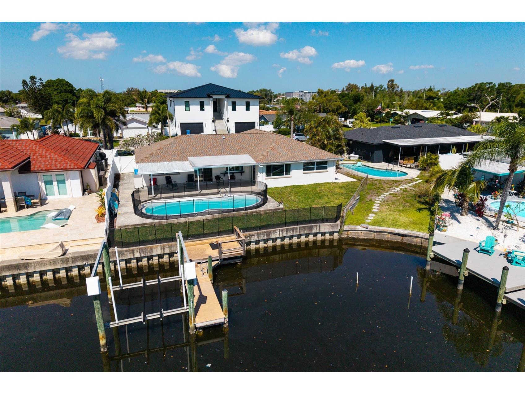9773 1st Street NE Saint Petersburg FL 33702 TB8502676 image15