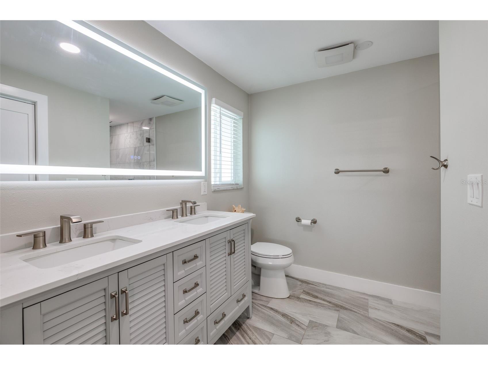 9773 1st Street NE Saint Petersburg FL 33702 TB8502676 image17