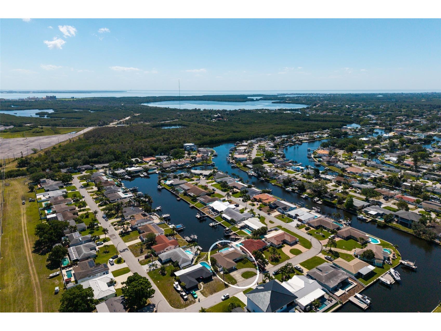 9773 1st Street NE Saint Petersburg FL 33702 TB8502676 image35