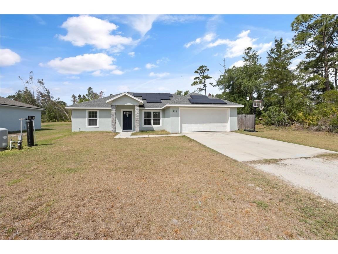 978 10th Avenue Deland FL 32724 V4929524 image1