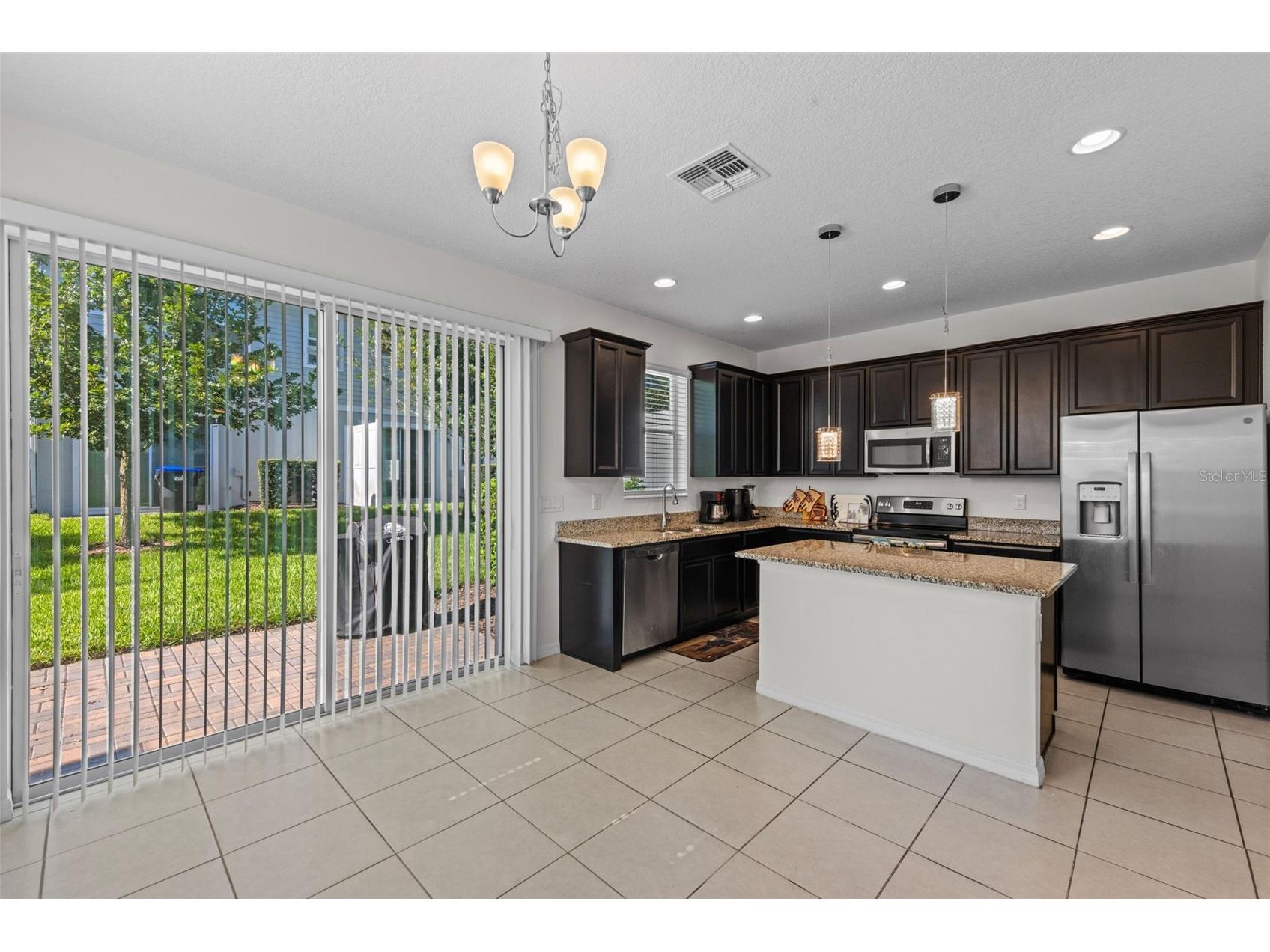 978 E 10th Street Apopka FL 32703 V4948623 image11