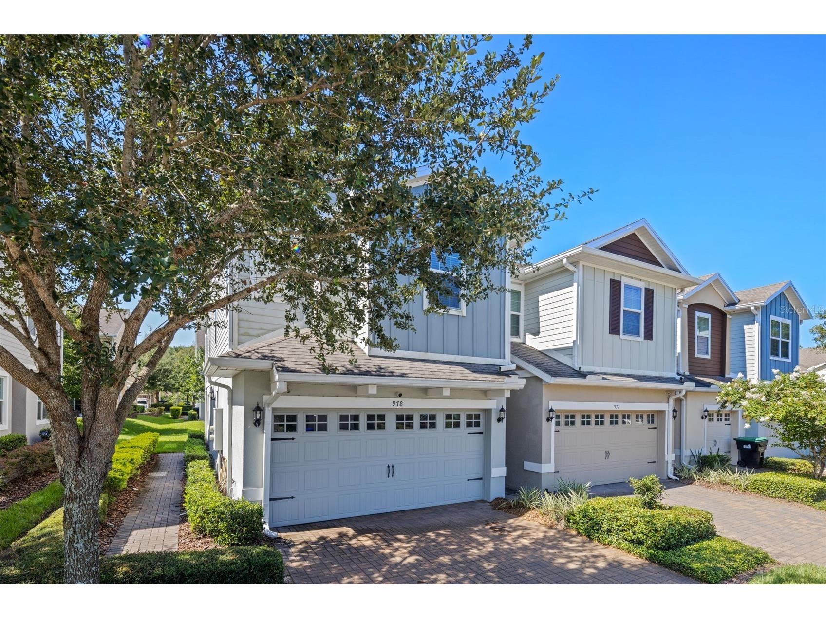 978 E 10th Street Apopka FL 32703 V4948623 image2