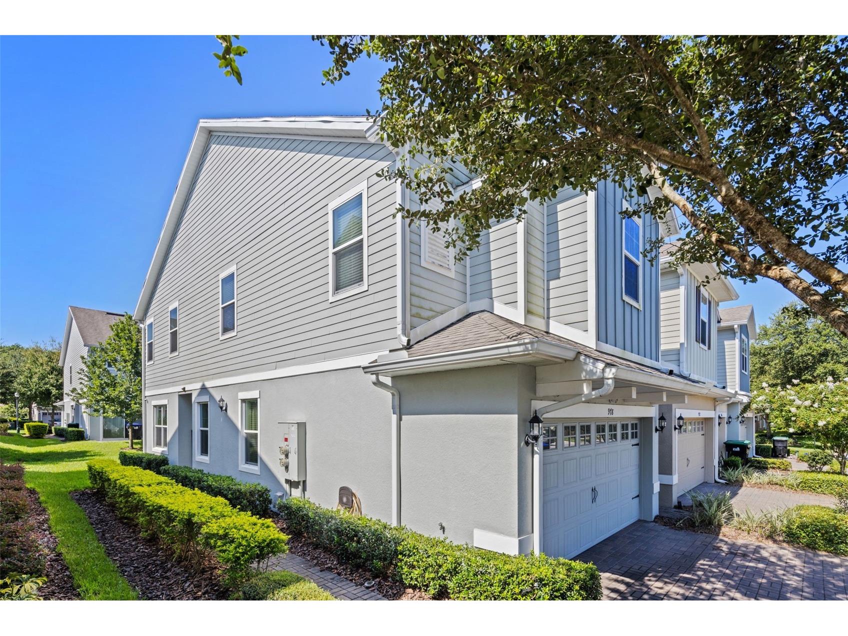 978 E 10th Street Apopka FL 32703 V4948623 image4