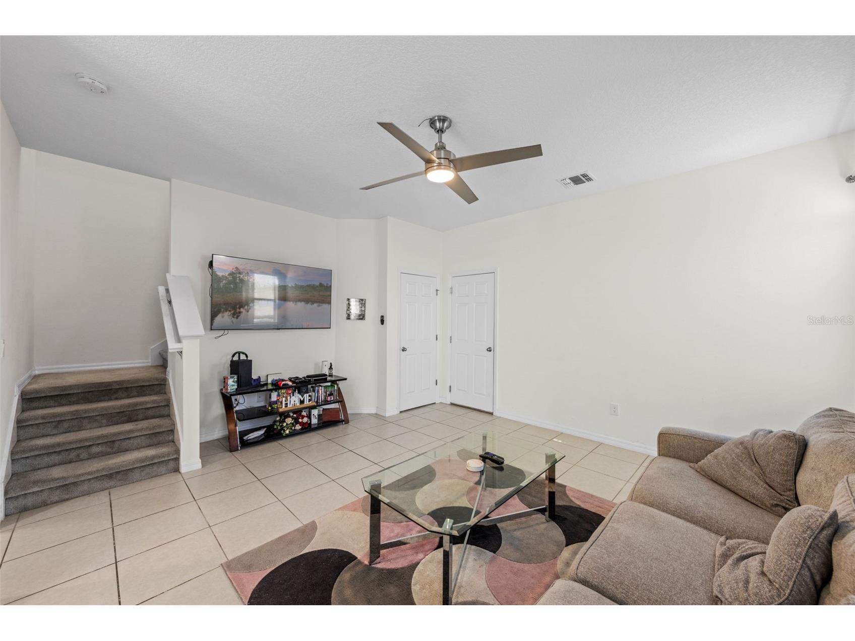 978 E 10th Street Apopka FL 32703 V4948623 image6