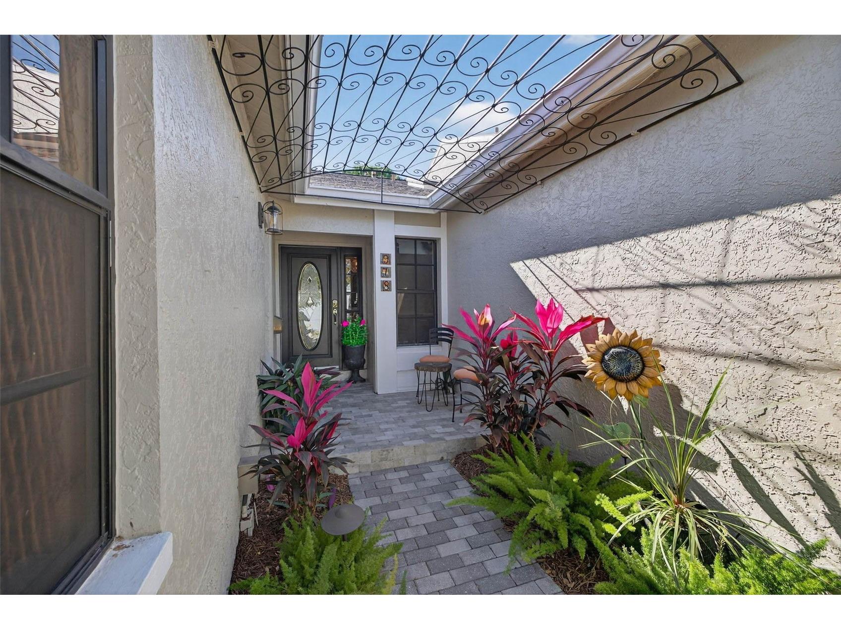 978 San Carlos Court NE Saint Petersburg FL 33702 TB8466906 image5