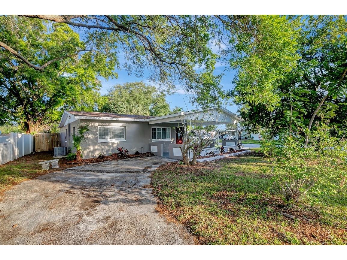 9780 Park Lake Drive N Pinellas Park FL 33782 T3516139 image1