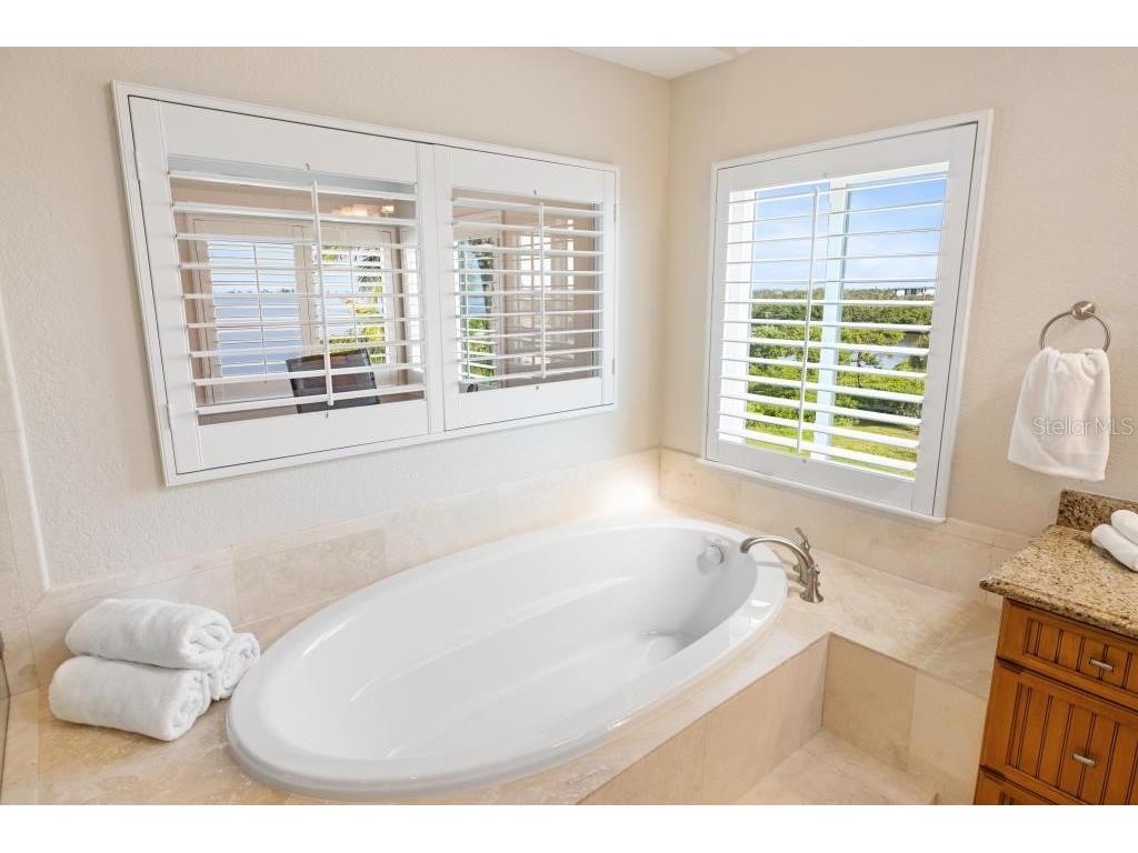 9781 Eagle Preserve Drive Englewood FL 34224 - LEMON BAY D6143228 image46