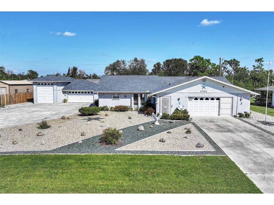 9782 Gulfstream Boulevard Englewood FL 34224 D6133151 image1