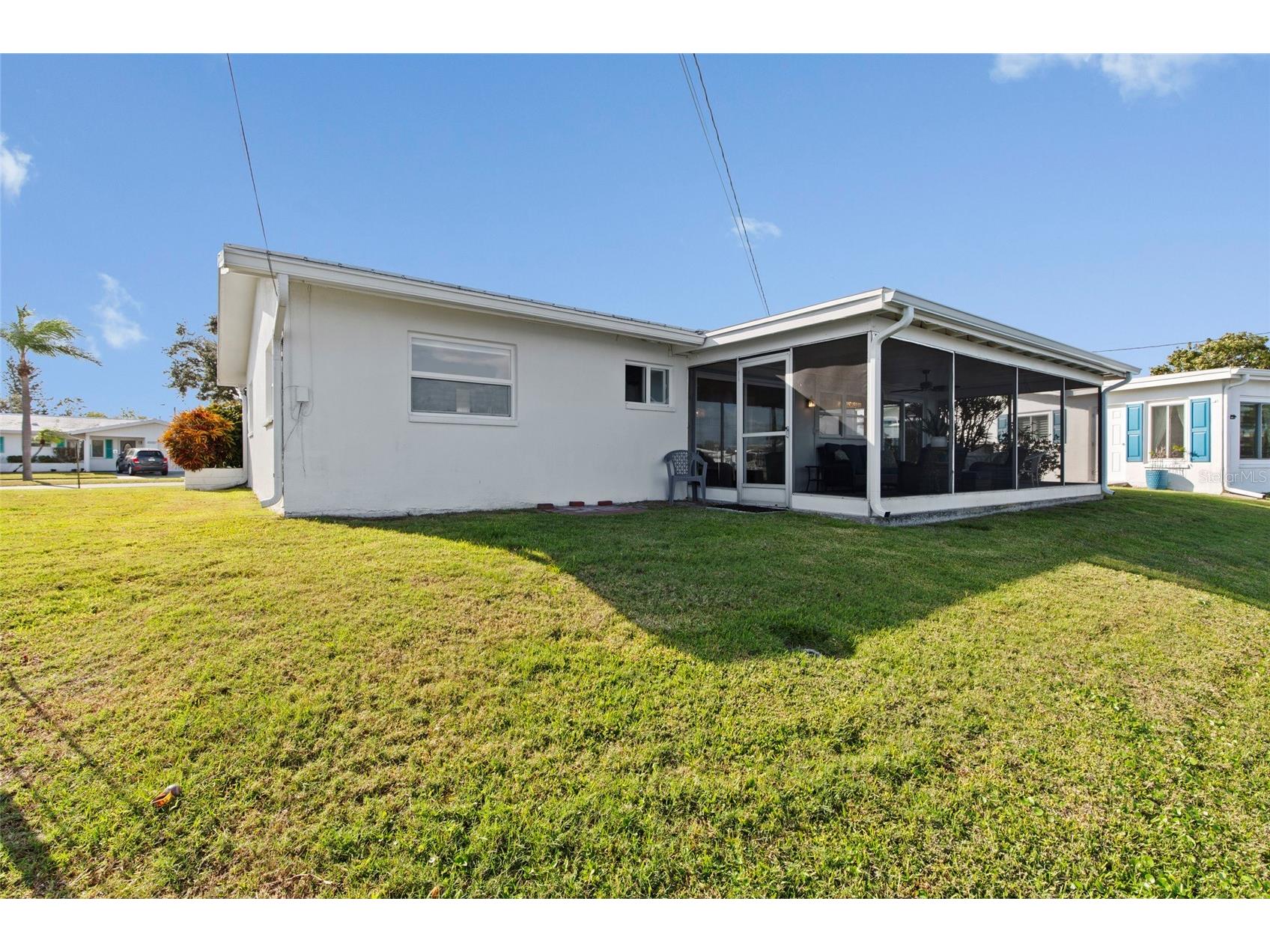 9785 Mainlands Boulevard W #1-B Pinellas Park FL 33782 A4680048 image17