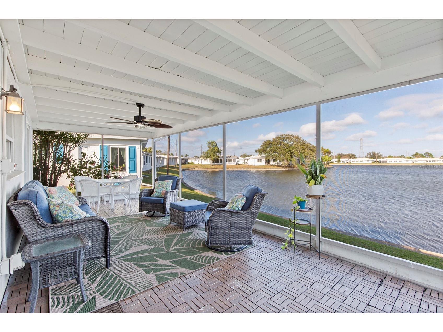 9785 Mainlands Boulevard W #1-B Pinellas Park FL 33782 A4680048 image2