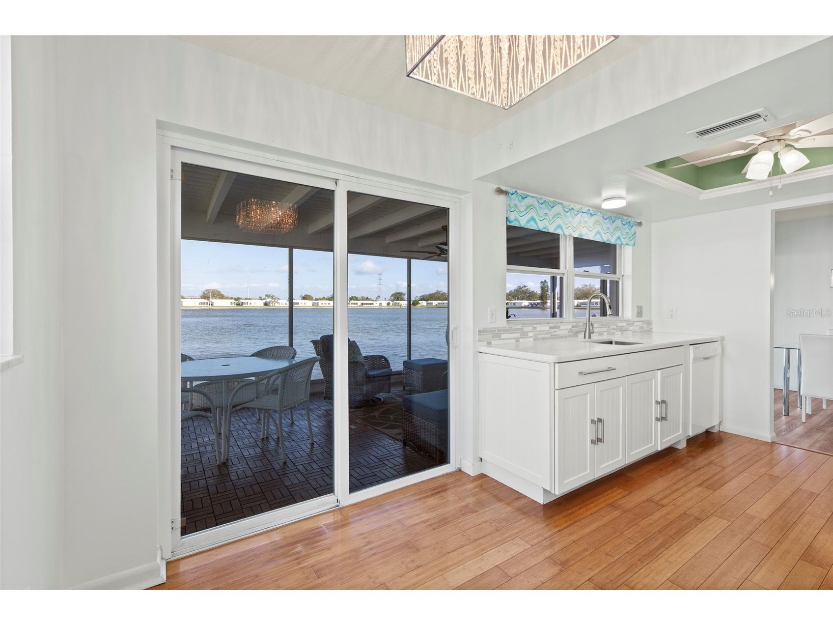 9785 Mainlands Boulevard W #1-B Pinellas Park FL 33782 A4680048 image5