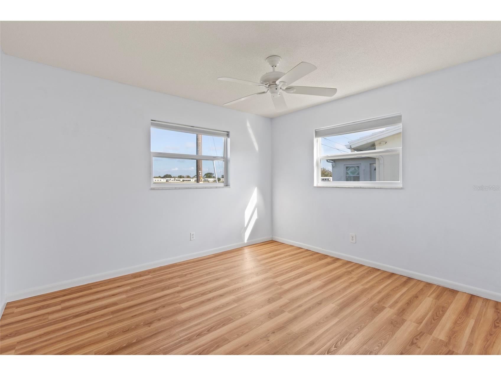 9785 Mainlands Boulevard W #1-B Pinellas Park FL 33782 A4680048 image9