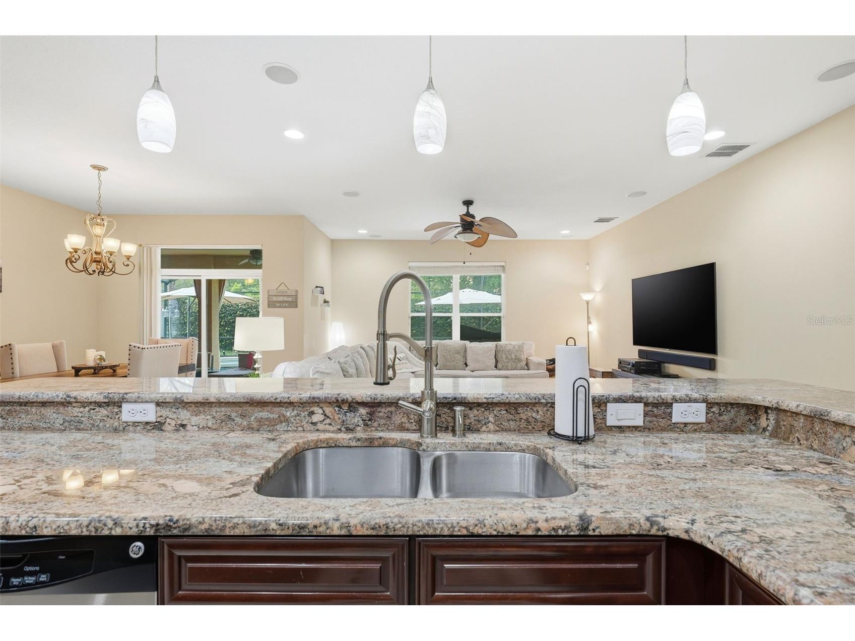 979 Counts Crest Circle Apopka FL 32712 O6391238 image15