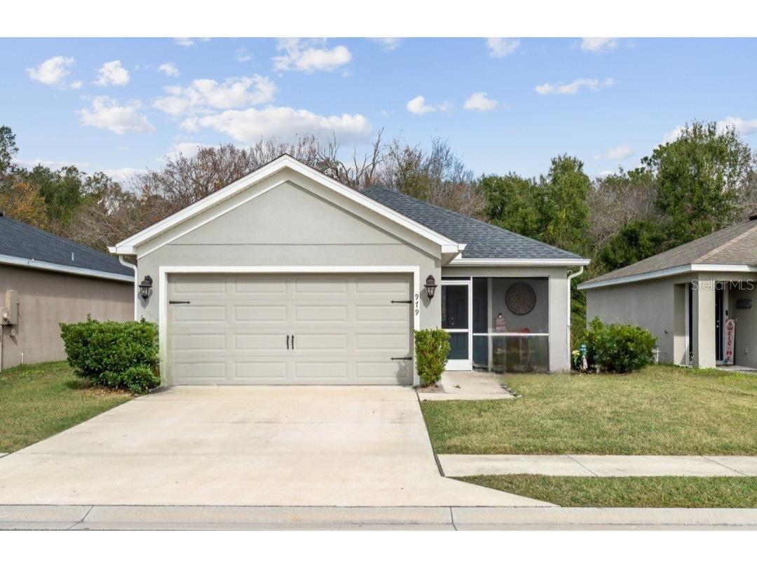 979 Pearly Ridge Lane Lakeland FL 33809 TB8477489 image1