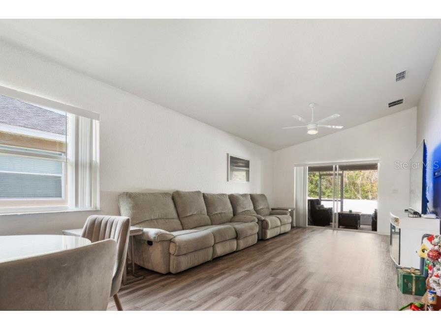 979 Pearly Ridge Lane Lakeland FL 33809 TB8477489 image5