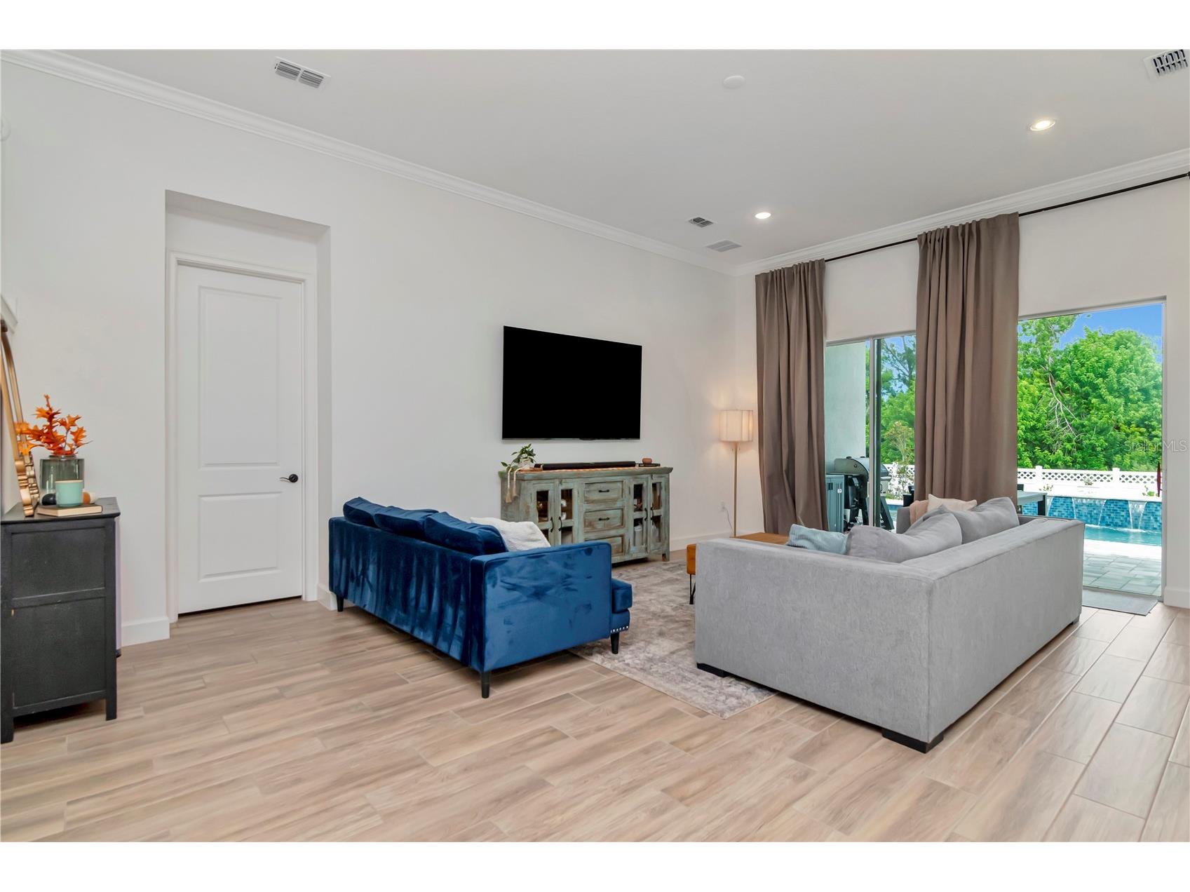 979 Signet Drive Apollo Beach FL 33572 TB8429409 image11