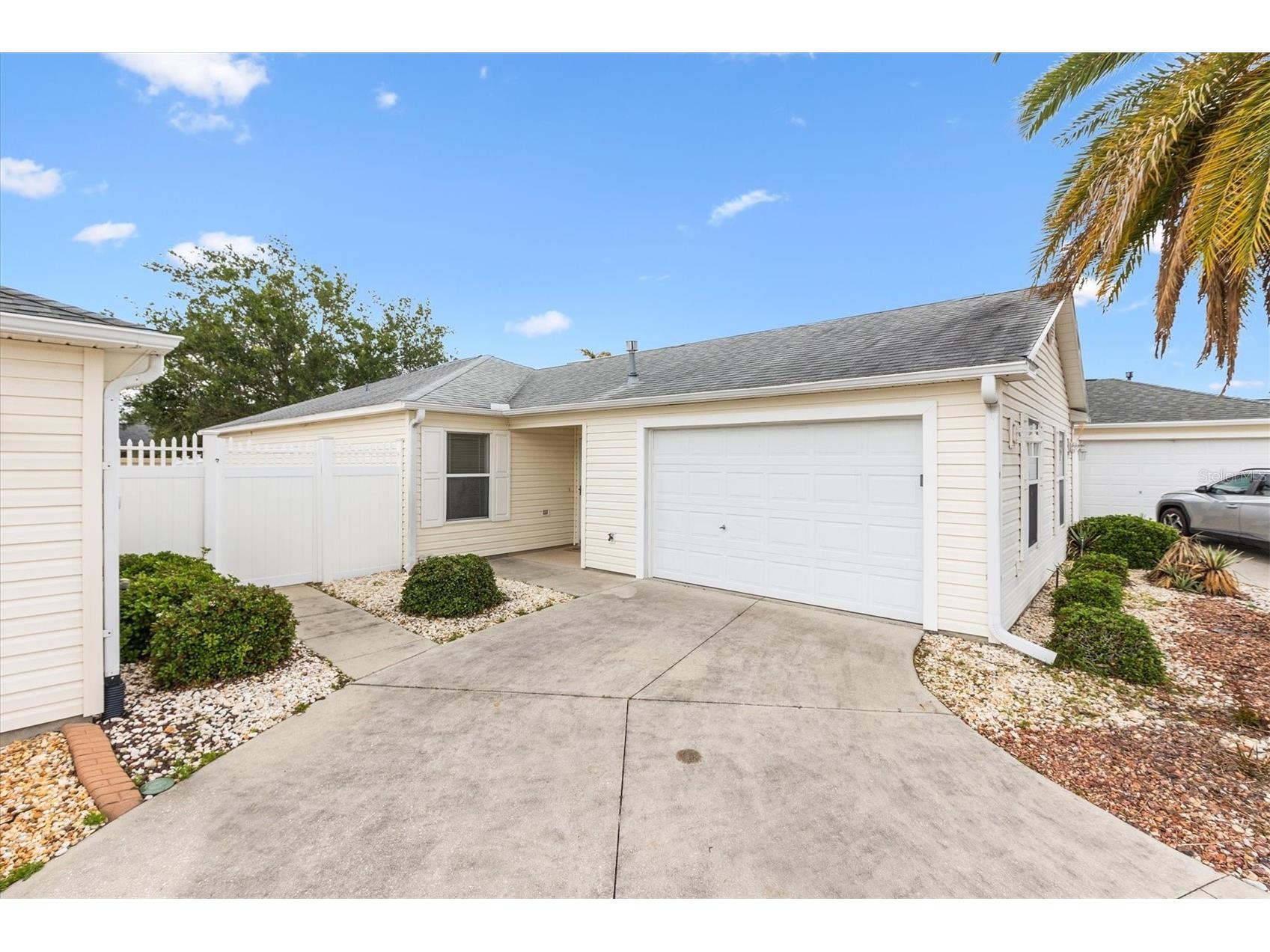 979 Smyrna Street The Villages FL 32162 G5111321 image2