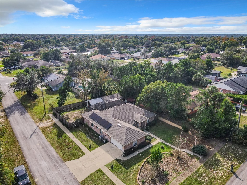 979 Utica Street Deltona FL 32725 V4933425 image1