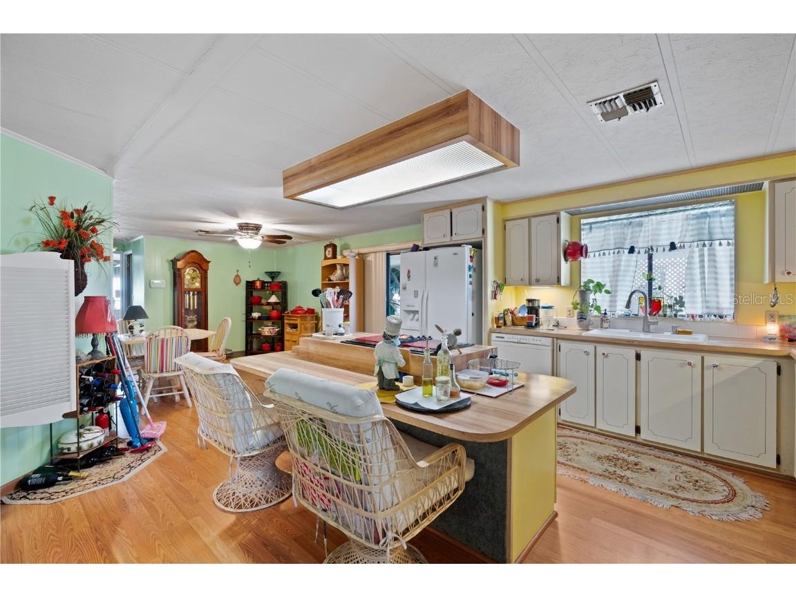 9790 66th Street N #130 Pinellas Park FL 33782 TB8343157 image5