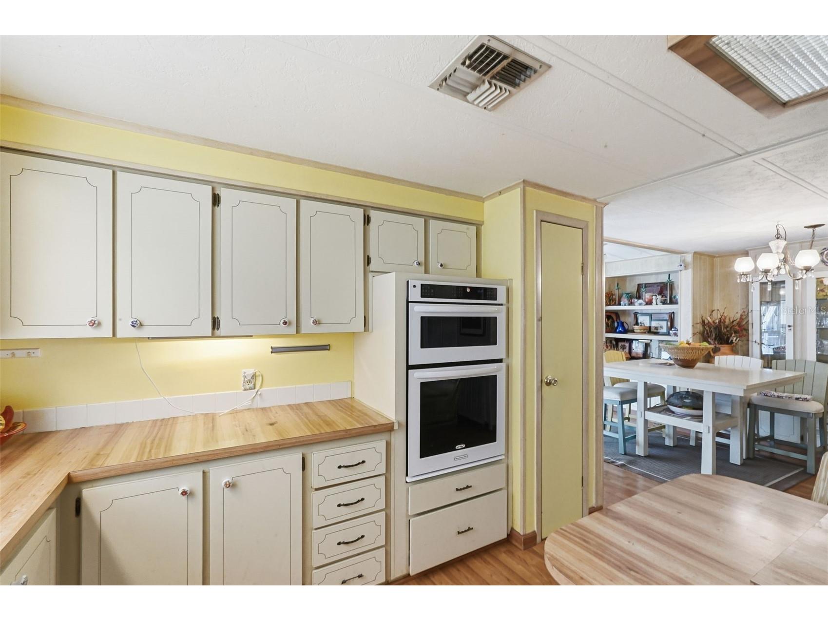 9790 66th Street N #130 Pinellas Park FL 33782 TB8467851 image10