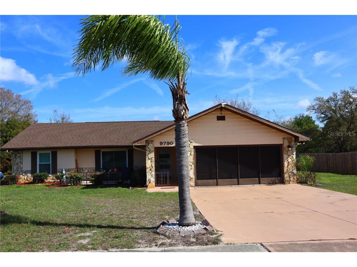 9790 Bayside Court Spring Hill FL 34608 - LAKE REGATTA TB8357248 image1