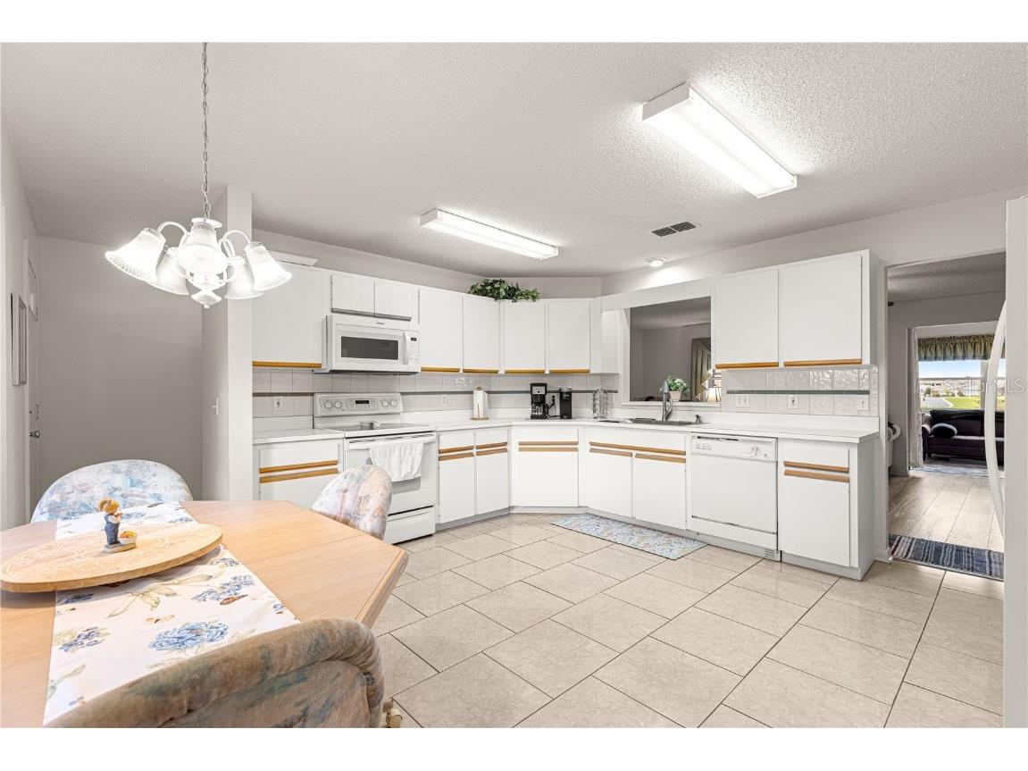 9790 SW 99th Avenue Ocala FL 34481 OM708230 image14