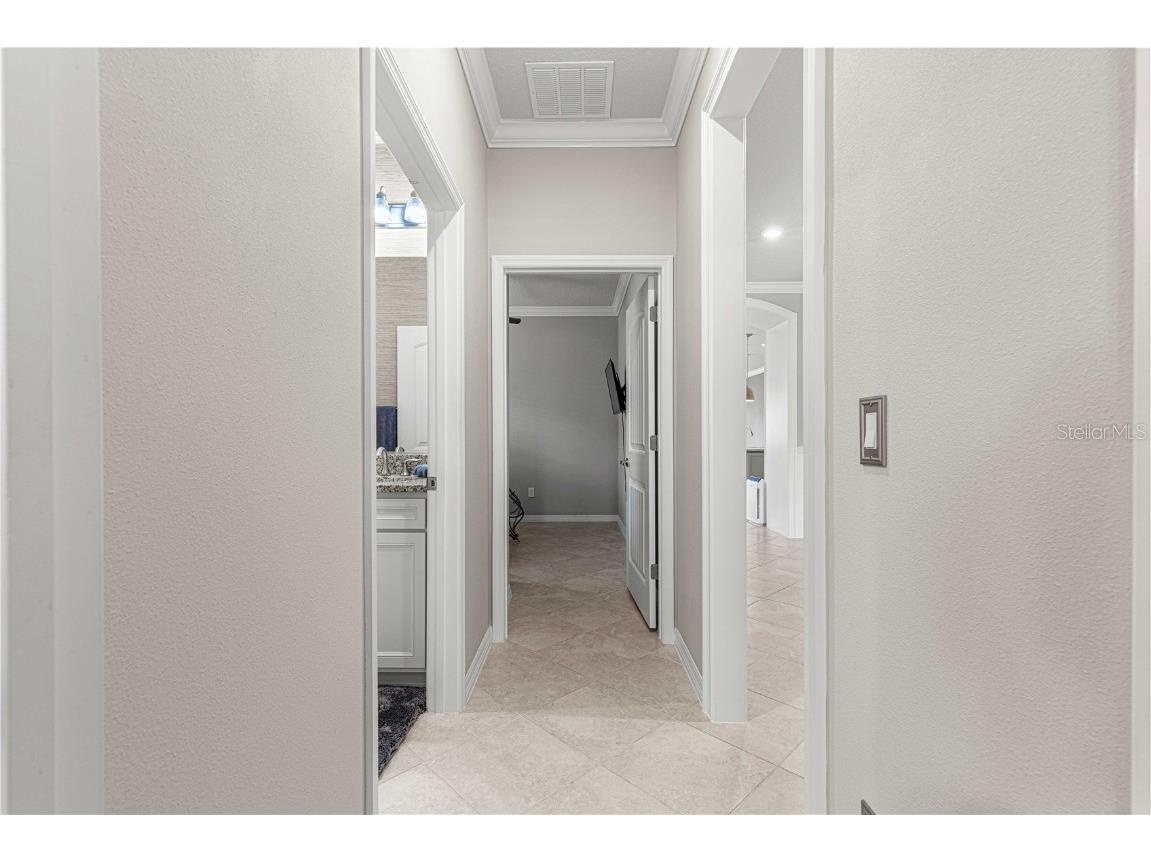 9793 SW 63rd Loop Ocala FL 34481 OM683308 image17