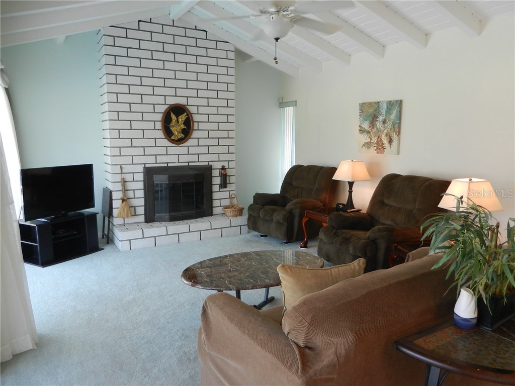 98 Caddy Road Rotonda West FL 33947 D5914648 image4