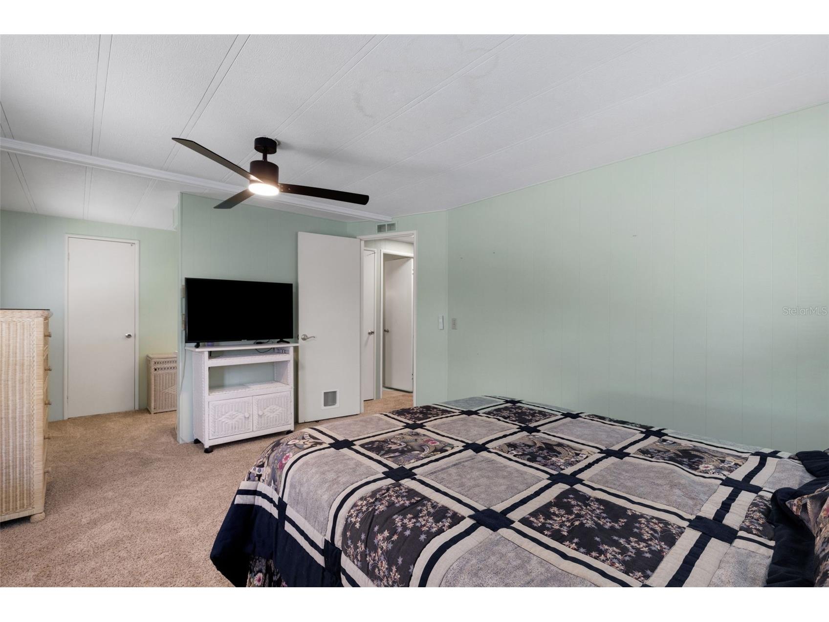 98 Cedar Elm Drive #32 Safety Harbor FL 34695 TB8497563 image22