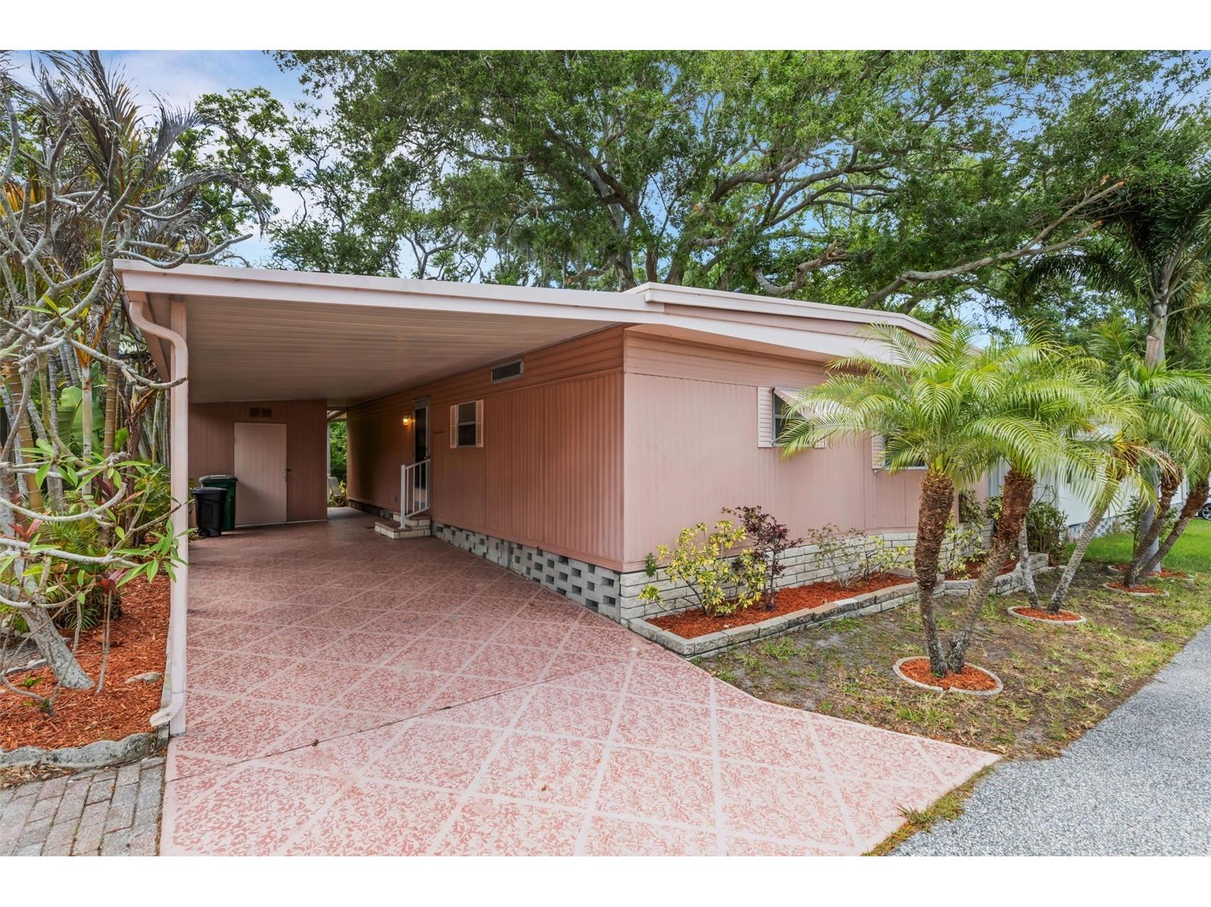 98 Cedar Elm Drive #32 Safety Harbor FL 34695 TB8497563 image38