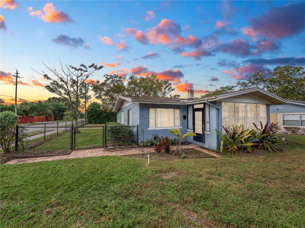 98 Center Street Winter Haven FL 33880 P4928506 image1