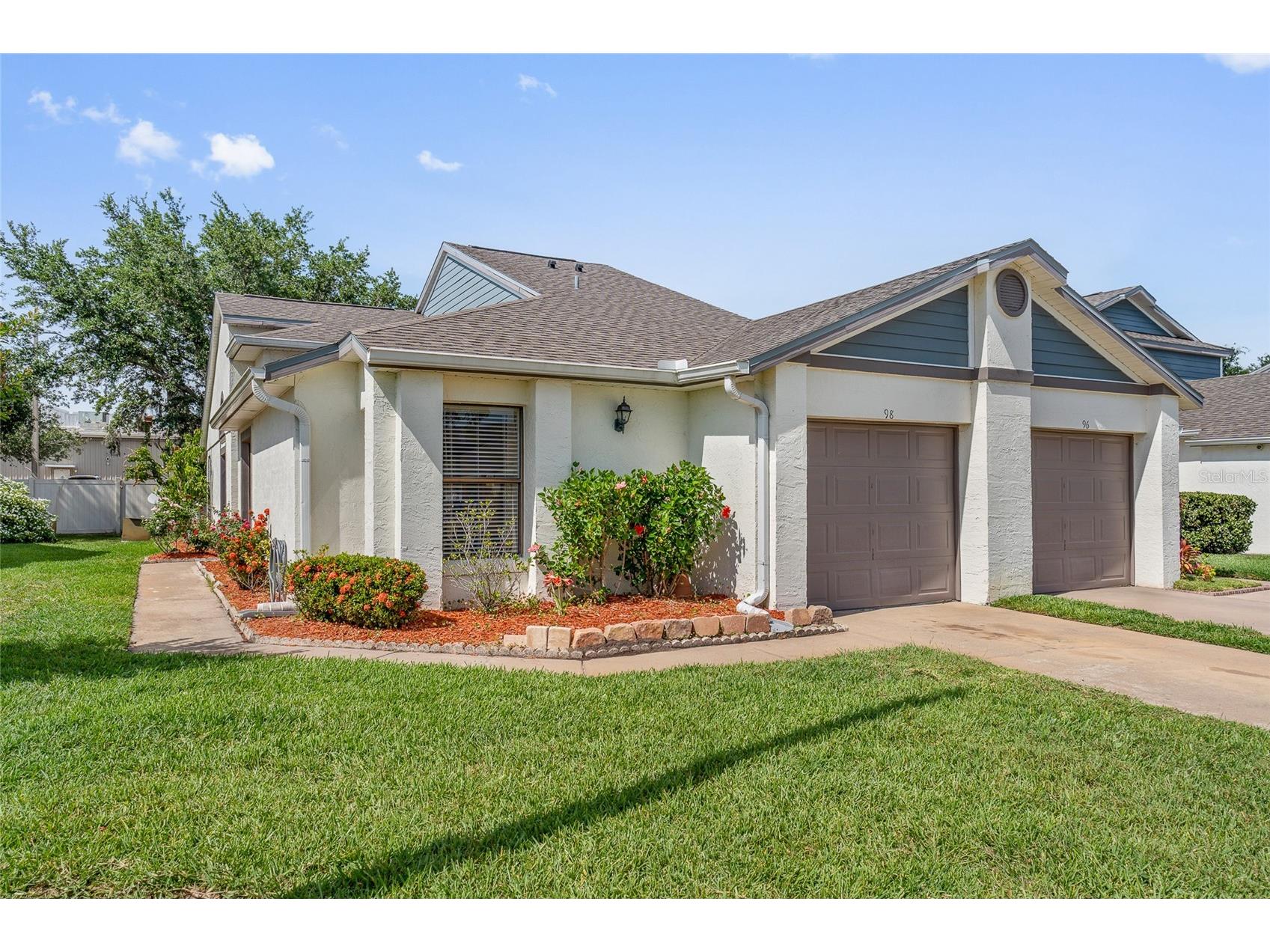 98 Lakepointe Circle Kissimmee FL 34743 S5125834 image1