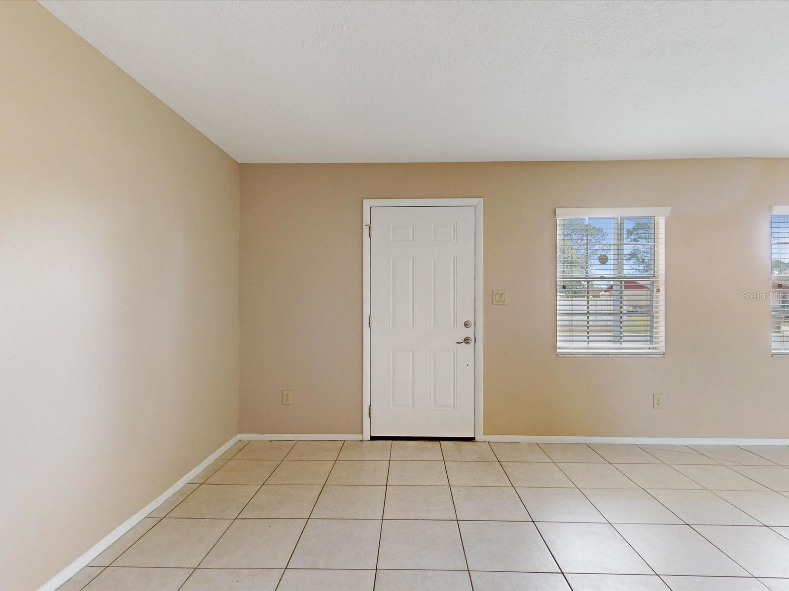 98 Pinata Court Kissimmee FL 34743 S5145610 image4