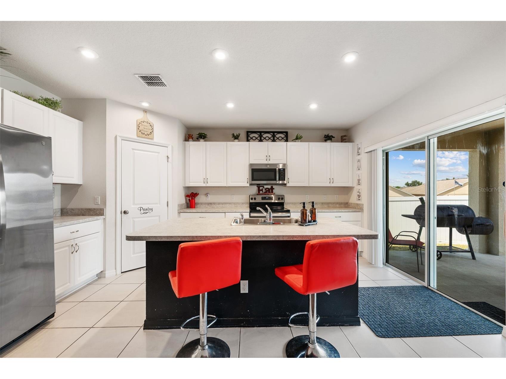 98 Prairie Falcon Drive Groveland FL 34736 O6416918 image3