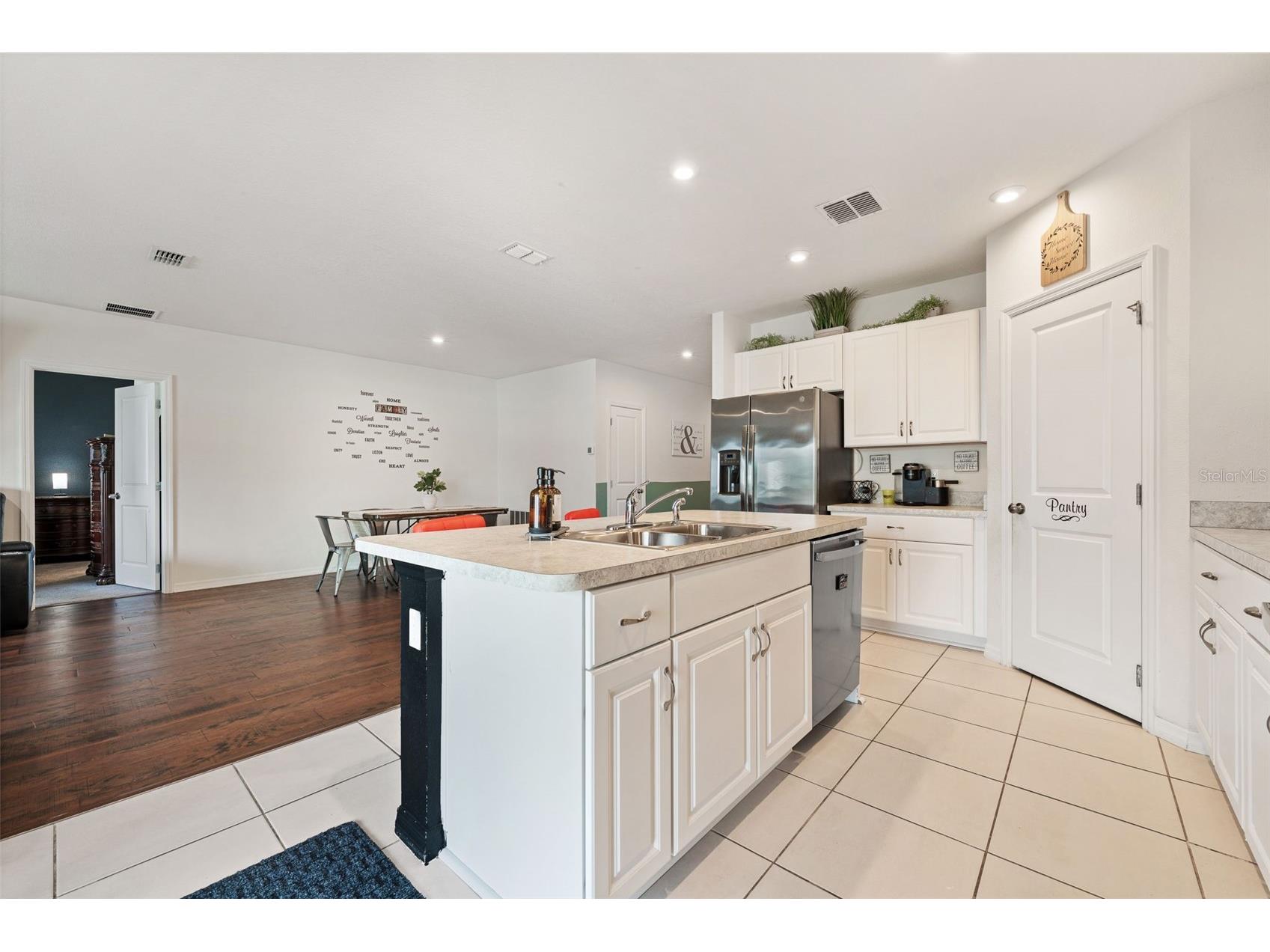 98 Prairie Falcon Drive Groveland FL 34736 O6416918 image8