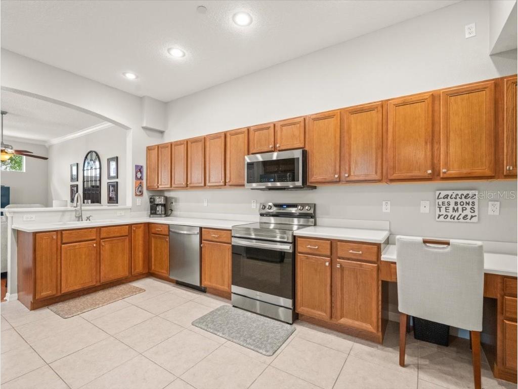 98 S Highland Avenue #102 Tarpon Springs FL 34689 - LAKE TARPON TB8437002 image19