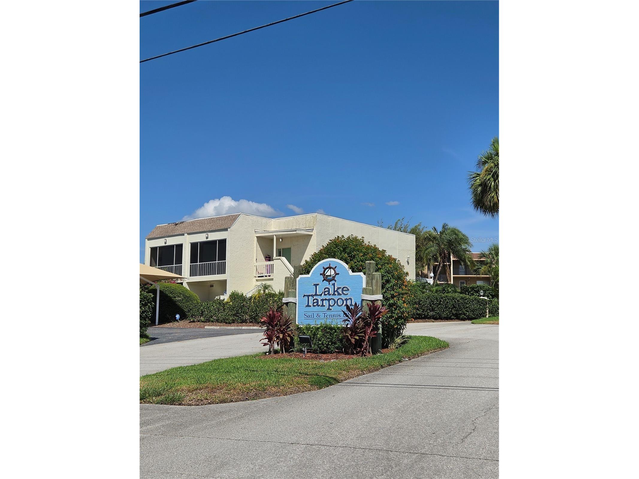98 S Highland Avenue #2002 Tarpon Springs FL 34689 - LAKE TARPON CLOSE W ACCESS TB8525818 image2